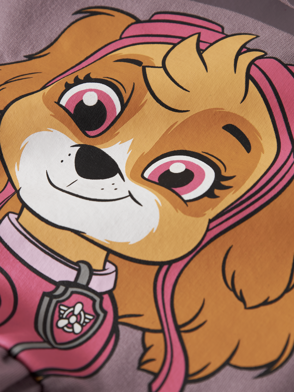 model_shot-front_full